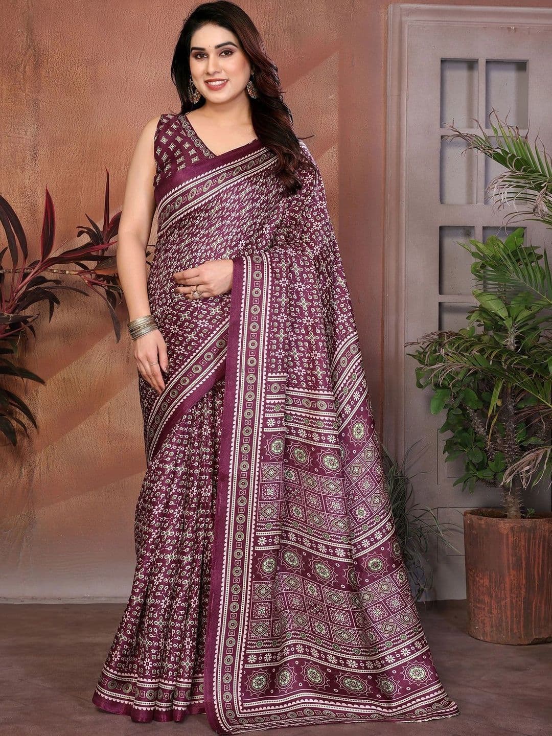 Yashika Art Silk Saree thumbnail 4
