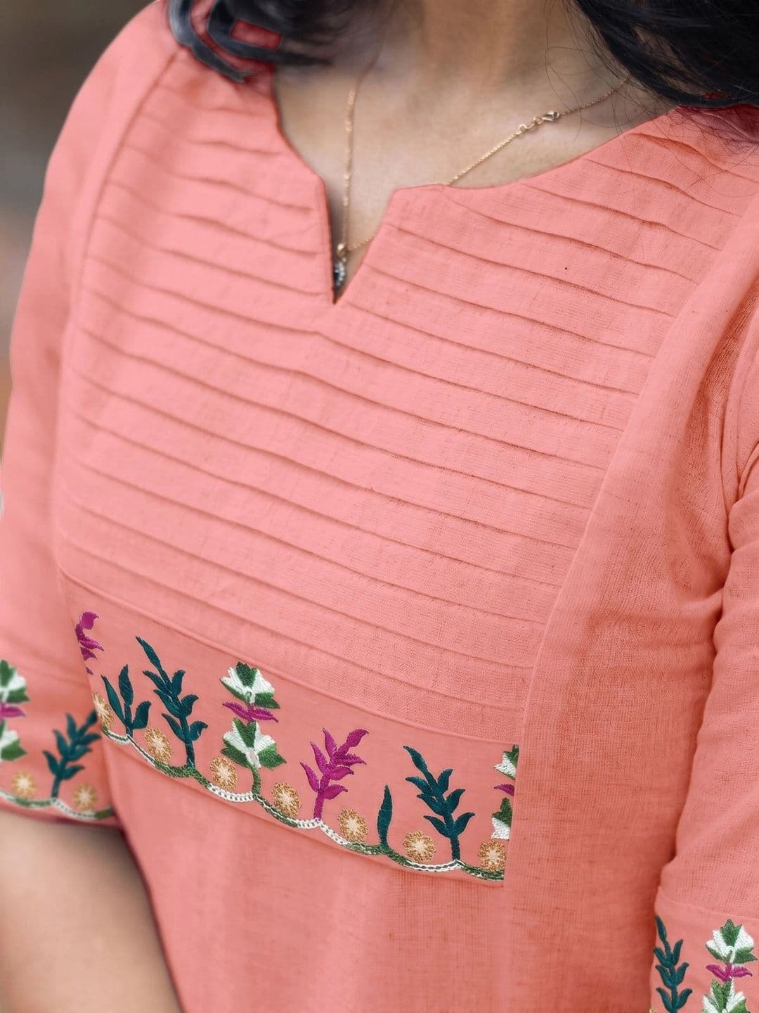 ZestLeaf Women Ethnic Motifs Embroidered Thread Work Kurta thumbnail 4