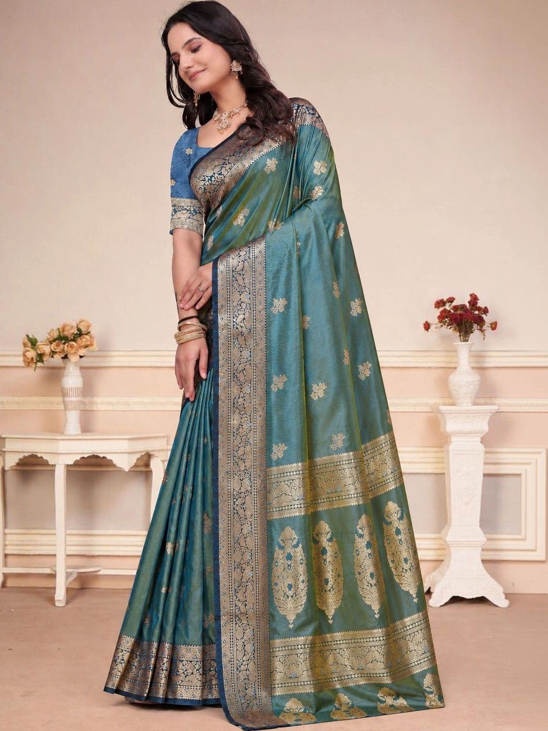 RANGREET Ethnic Motifs Zari Saree thumbnail 4