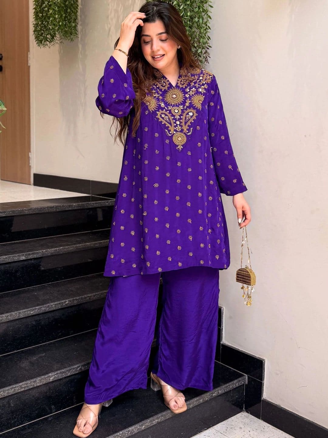 HERE&NOW Women Ethnic Motifs Embroidered Regular Silk Crepe Kurta with Trousers thumbnail 5