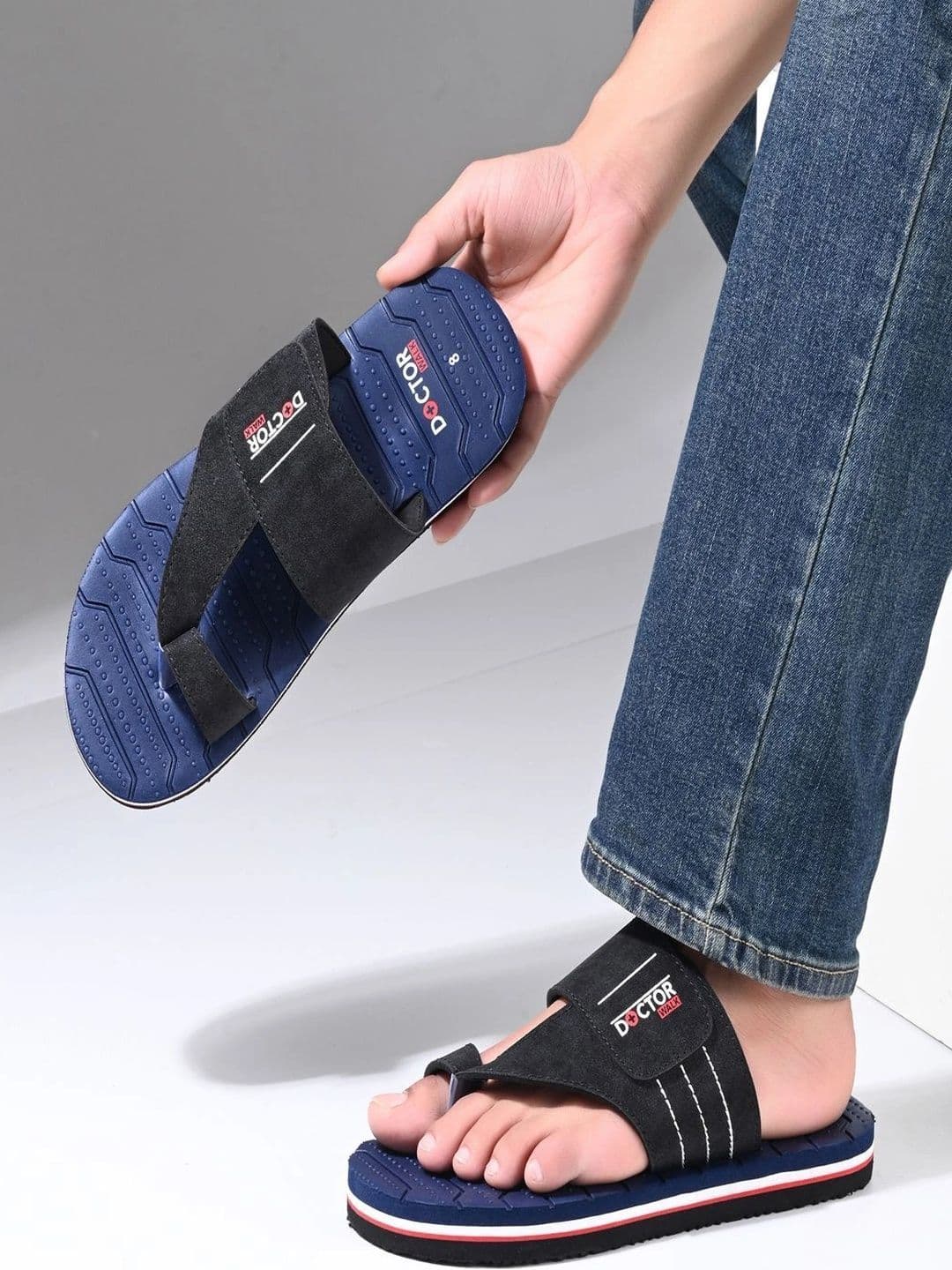 DOCTOR WALK Men Thong Flip-Flops thumbnail 3
