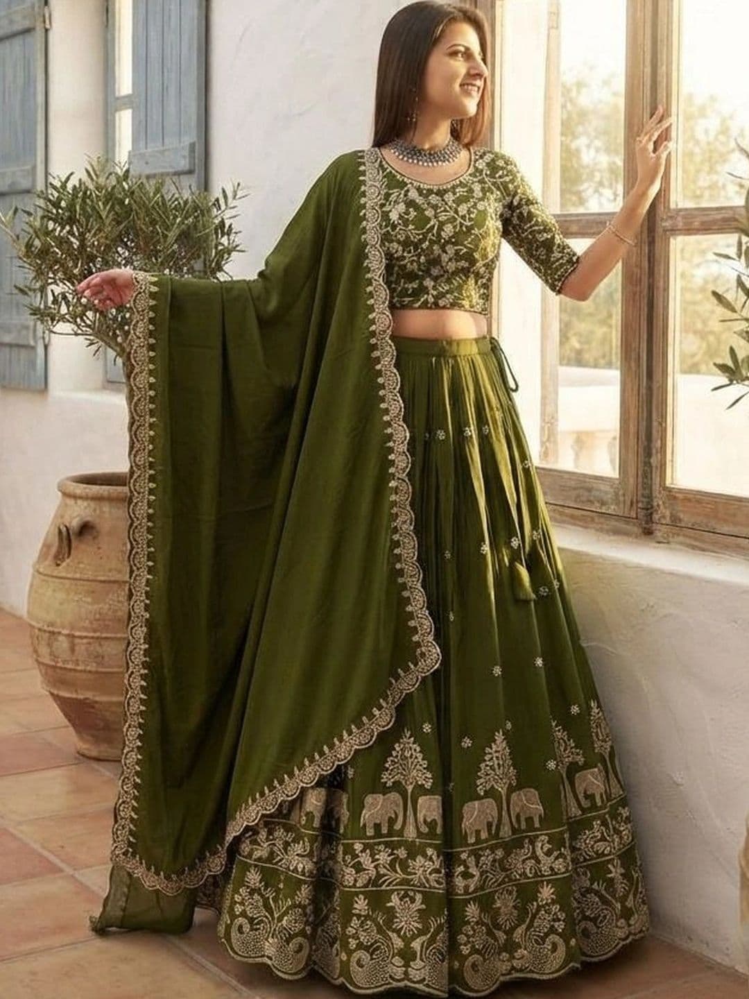 HERE&NOW Embroidered Thread Work Semi-Stitched Lehenga & Blouse With Dupatta thumbnail 2