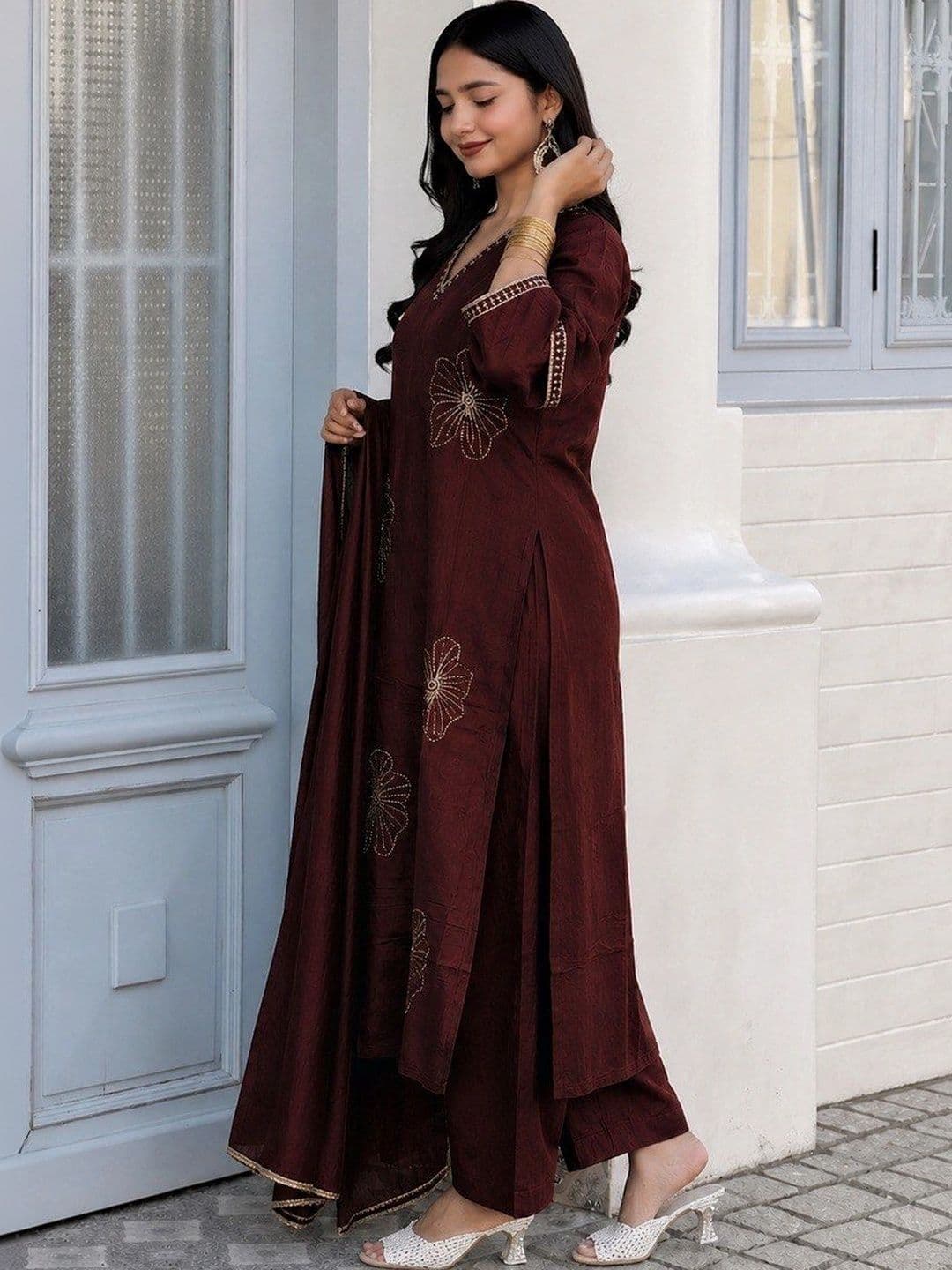 KALINI Women Ethnic Motifs Embroidered Regular Thread Work Silk Chiffon Kurta with Trousers & With Dupatta thumbnail 4