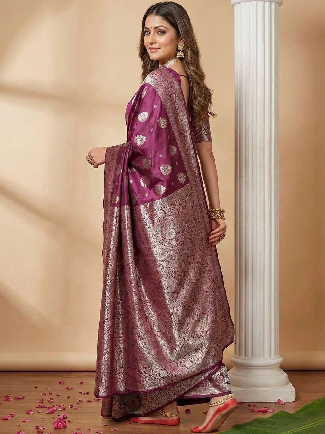 Mitera Woven Design Zari Silk Blend Banarasi Saree thumbnail 2