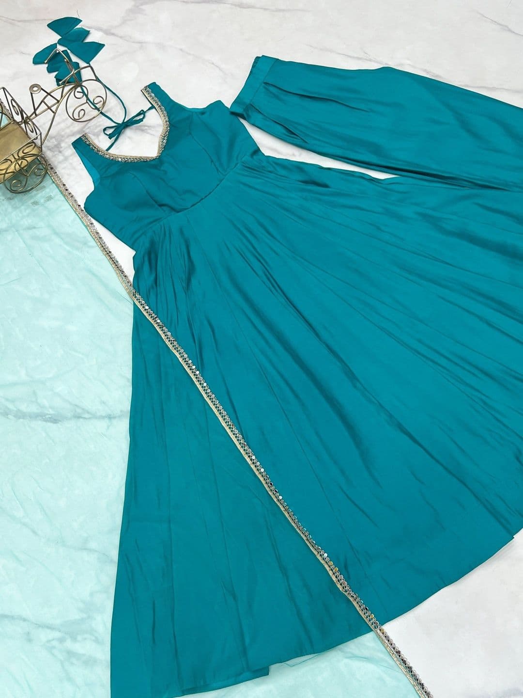 Urban Nakhre Women Regular Sequinned Pure Silk Kurta with Palazzos & With Dupatta thumbnail 2