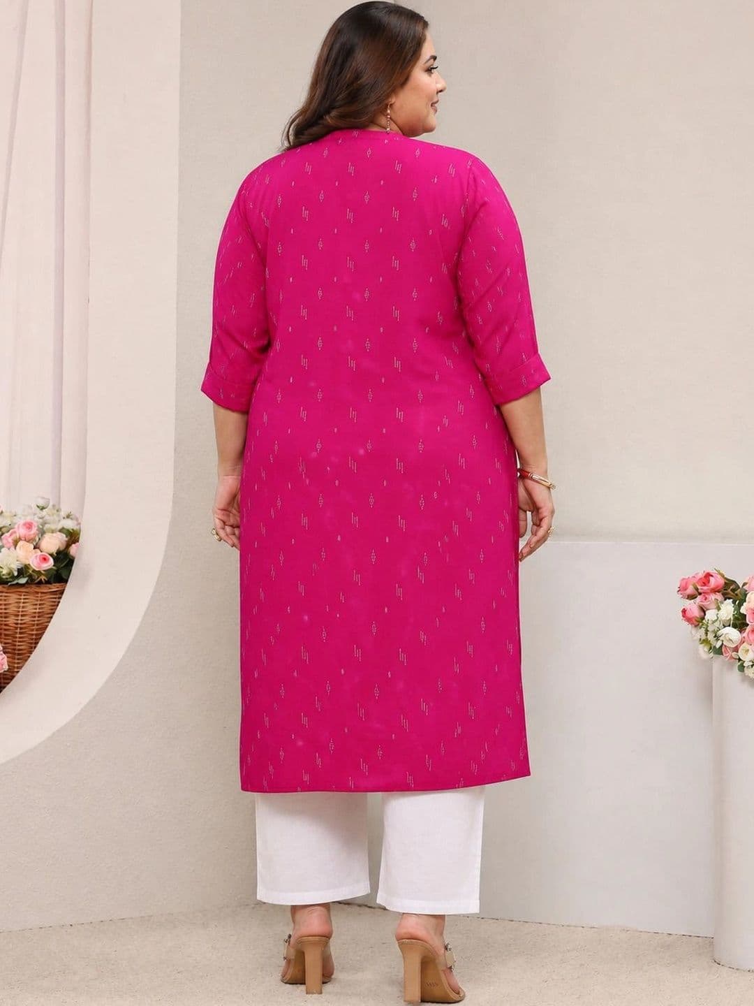 EXTRA LOVE BY LIBAS Women Kurta thumbnail 4