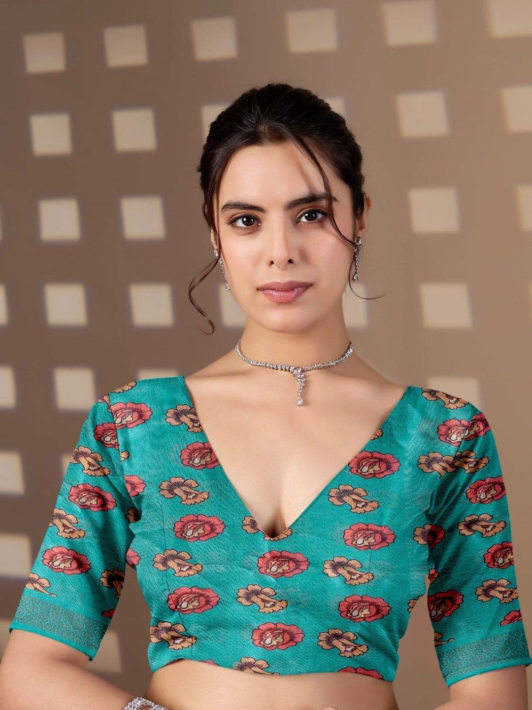 Moda Rapido Floral Zari Silk Blend Designer Saree thumbnail 4