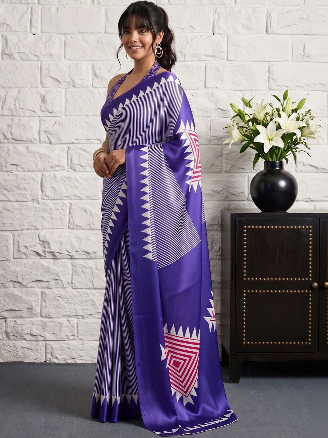 Anouk Striped Satin Designer Banarasi Saree thumbnail 5