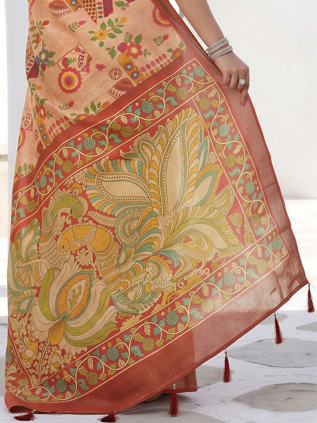 Anouk Floral Silk Cotton Designer Saree thumbnail 4