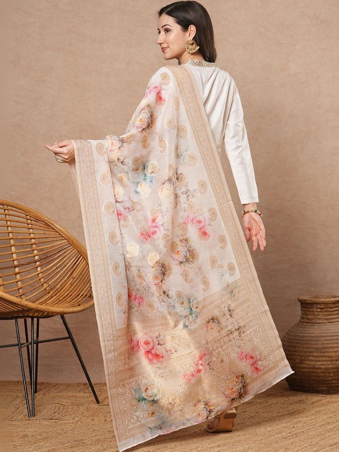 KALINI Women Floral Regular Sequinned Kurta with Trousers & With Dupatta thumbnail 5