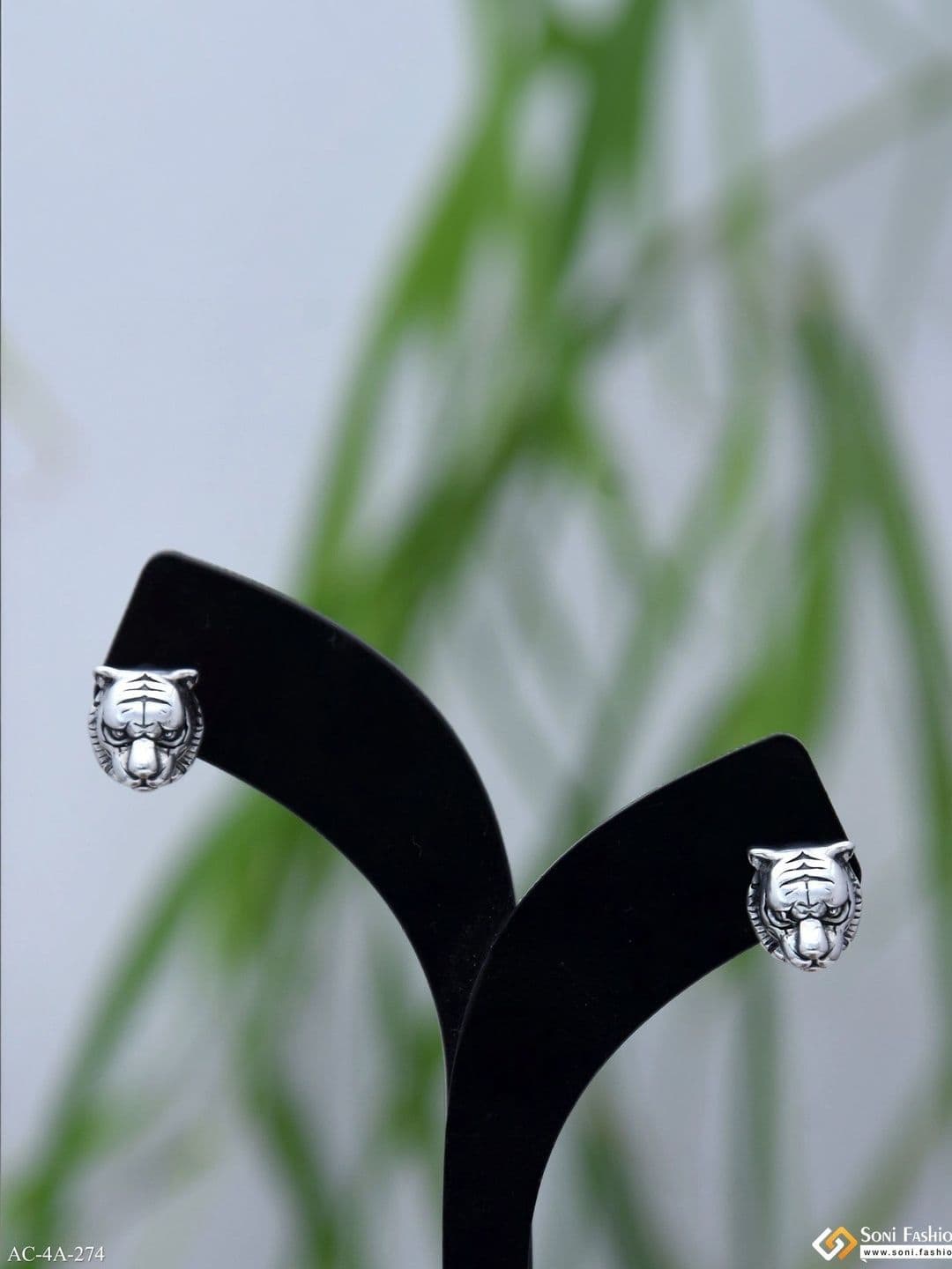 Soni Fashion Animal Shaped Studs Earrings thumbnail 4