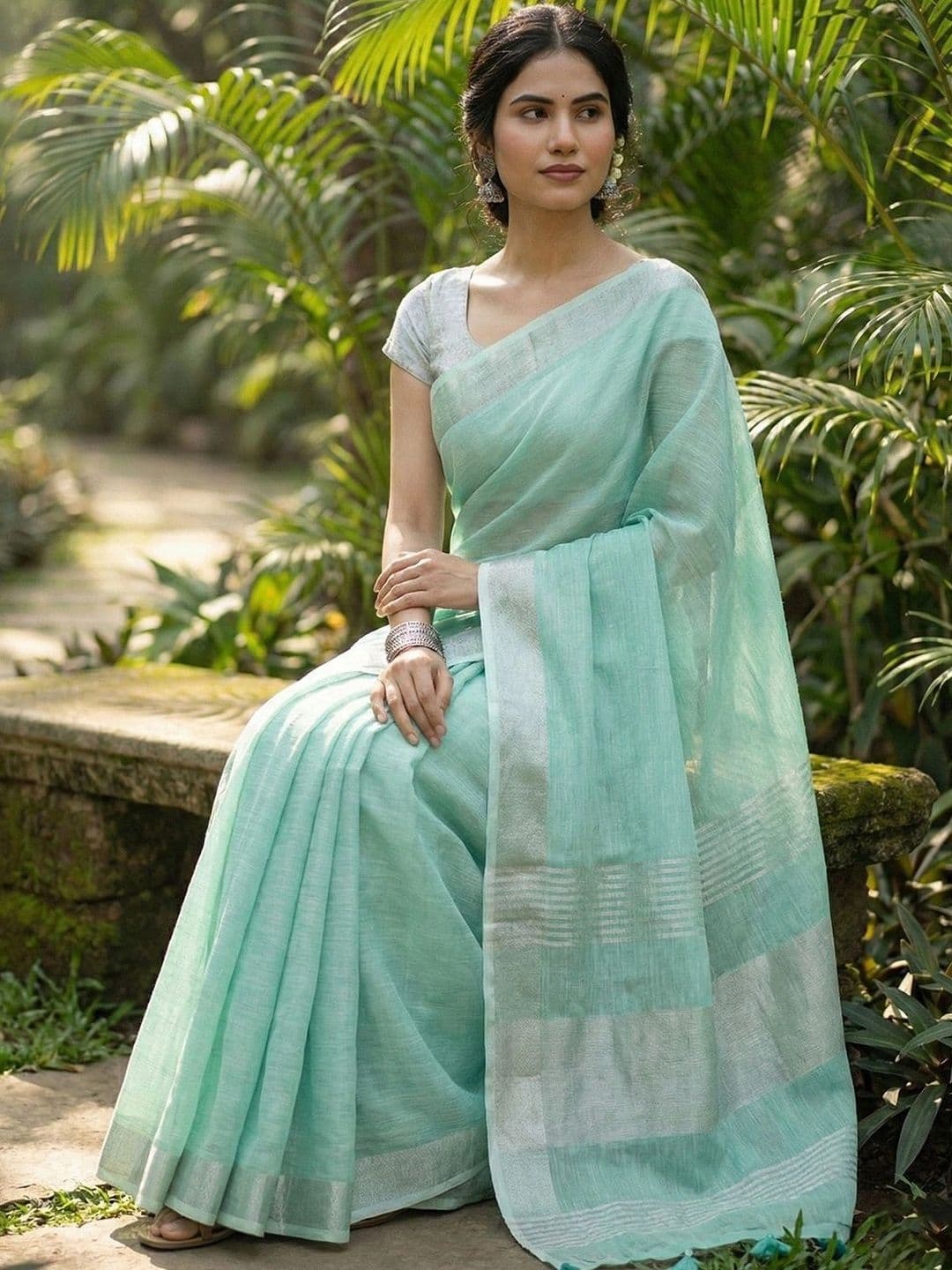 Mitera Striped Linen Blend Saree thumbnail 5