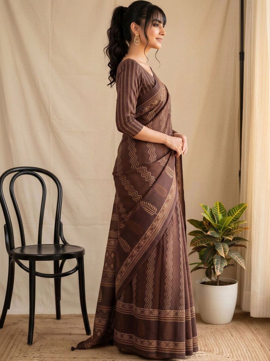 Anouk Batik Silk Blend Designer Block Print Saree thumbnail 5