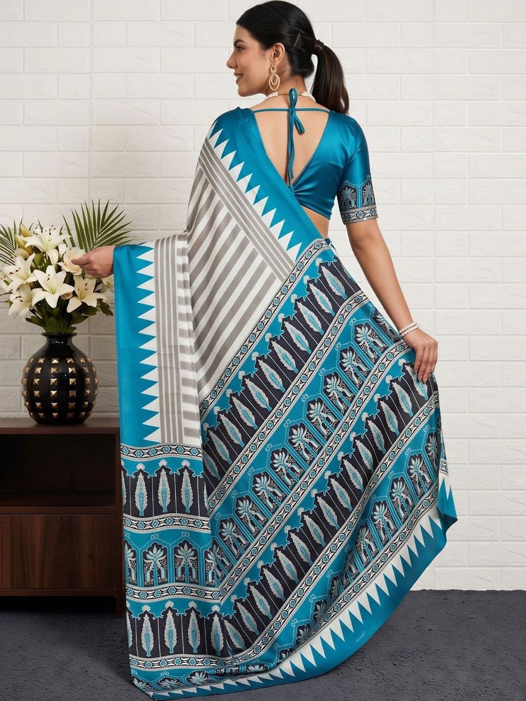 Anouk Striped Satin Designer Saree thumbnail 4