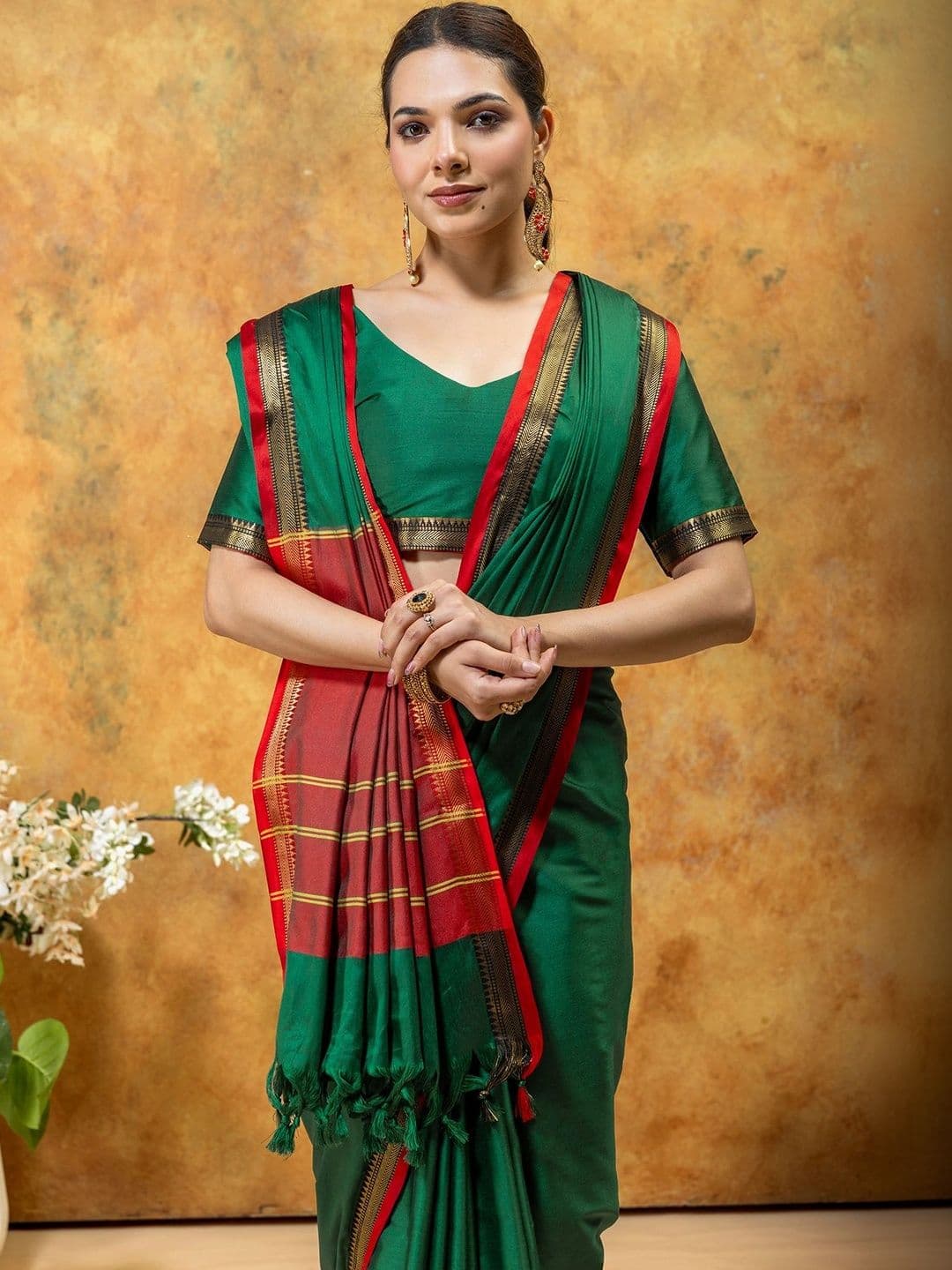 KALINI Woven Design Zari Designer Gadwal Saree thumbnail 4