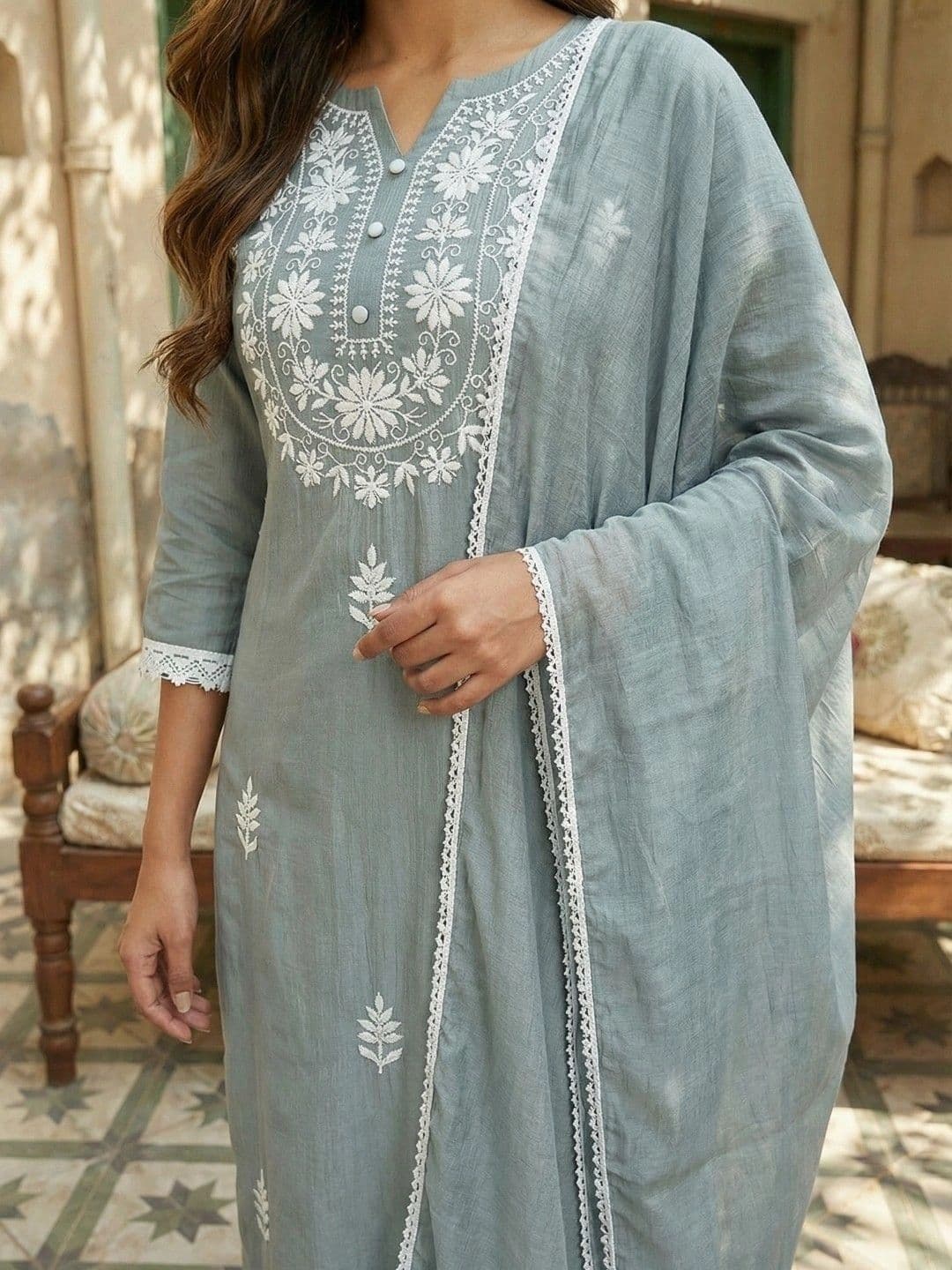 Anouk Women Ethnic Motifs Embroidered Regular Thread Work Kurta with Trousers & Dupatta thumbnail 2