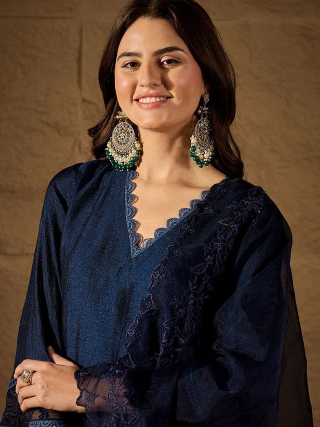 Sangria Women Ethnic Motifs Regular Thread Work Chanderi Silk Kurta with Palazzos & With Dupatta thumbnail 5