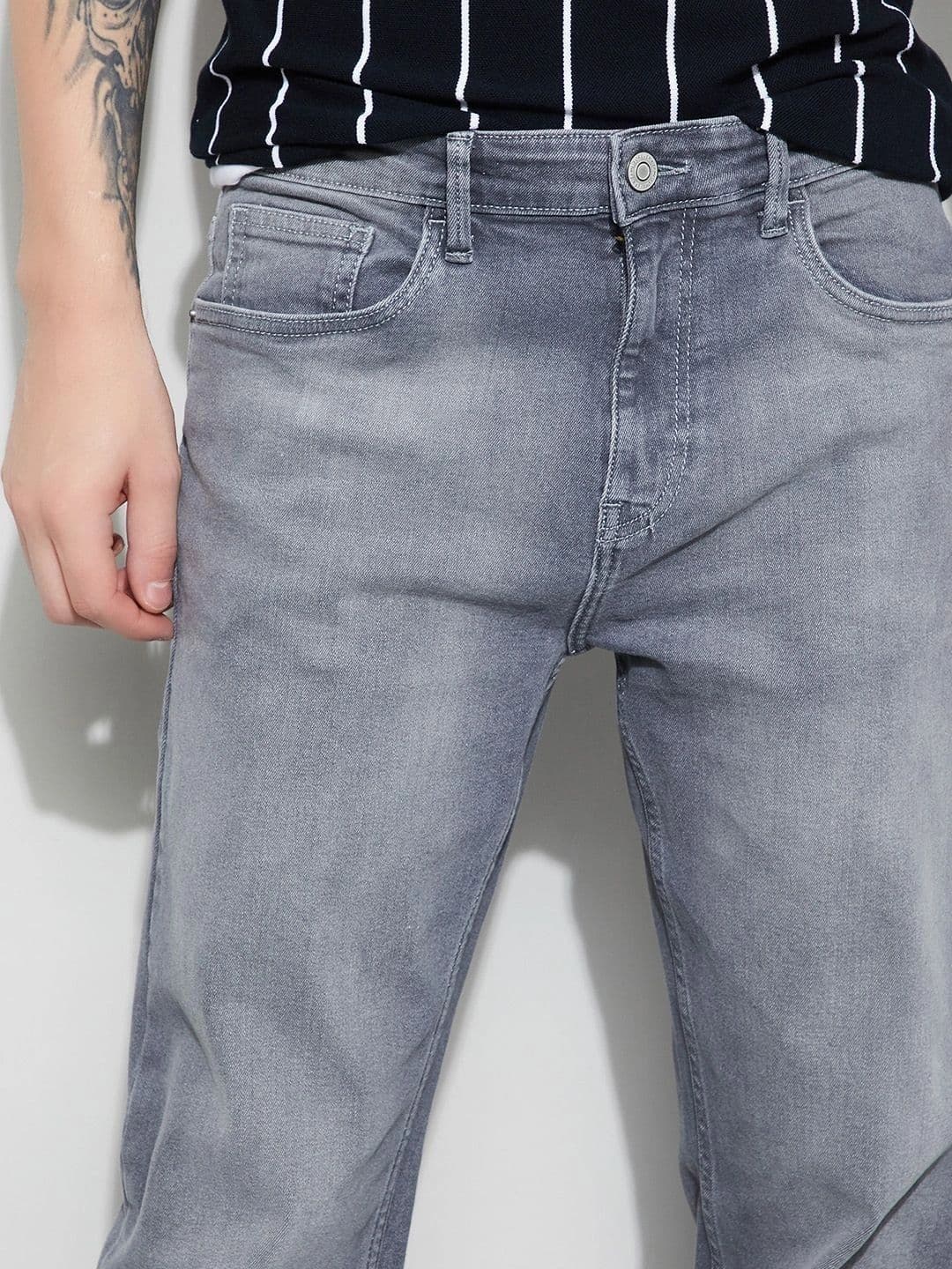 Fame Forever by Lifestyle Men Straight Fit Mid-Rise Low Distress Stretchable Jeans thumbnail 3