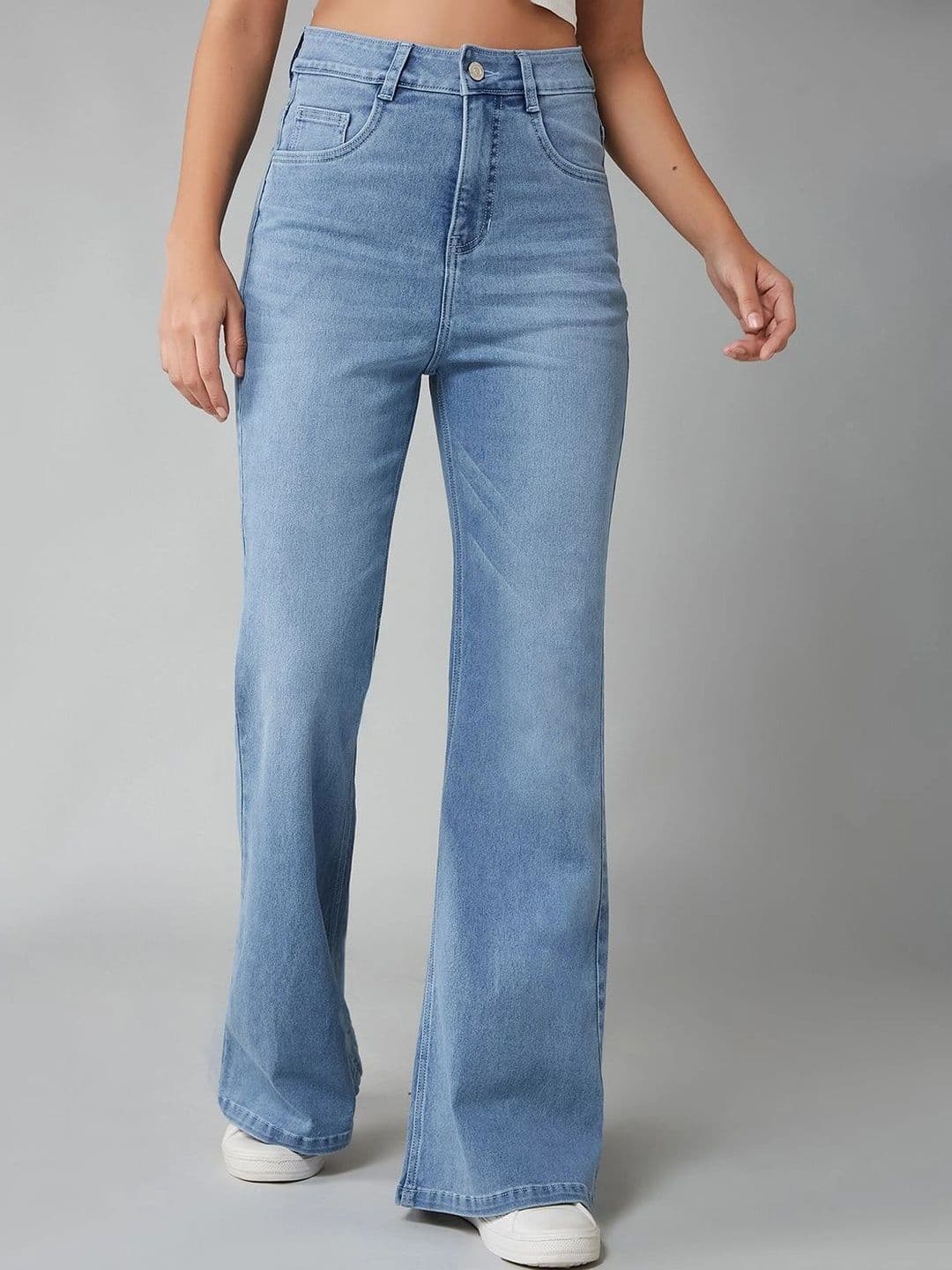 DOLCE CRUDO Women Bootcut High-Rise Light Fade Stretchable Jeans thumbnail 4