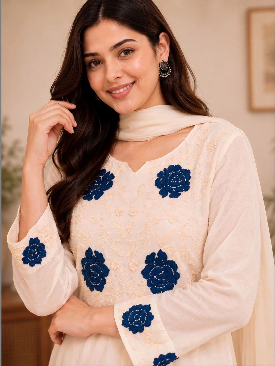 J MOGAL Women Floral Embroidered Regular Thread Work  Kurta & Trousers With Dupatta thumbnail 5