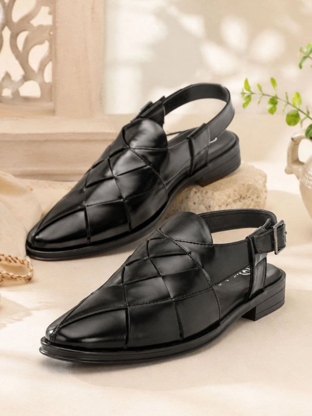 HIROLAS Men Fisherman Sandals - view 1