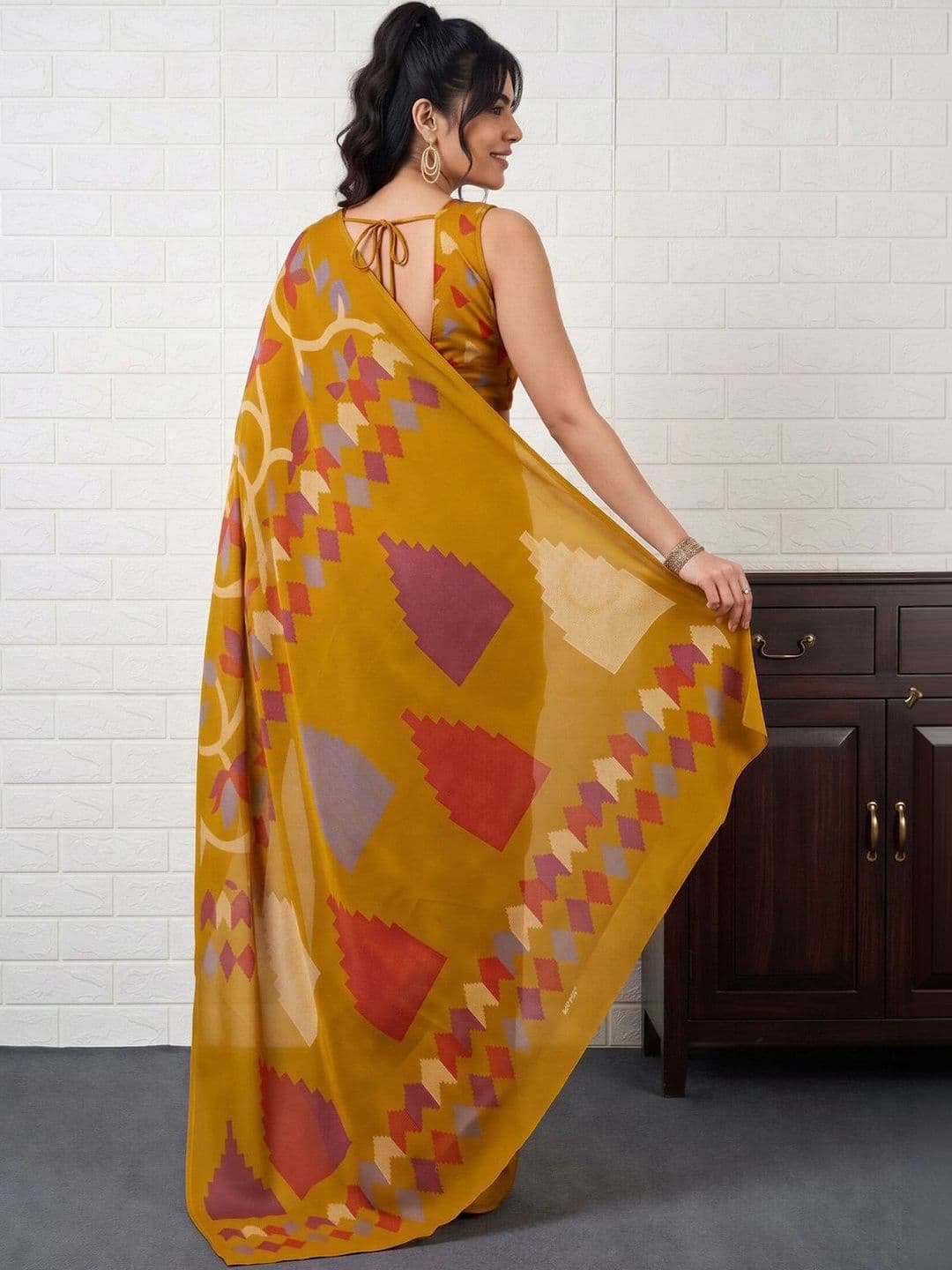 Anouk Floral Art Silk Designer Banarasi Saree thumbnail 7