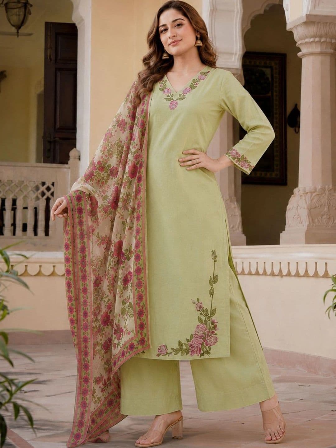 Aaghnya Women Floral Embroidered Regular Thread Work Kurta with Palazzos & With Dupatta thumbnail 2