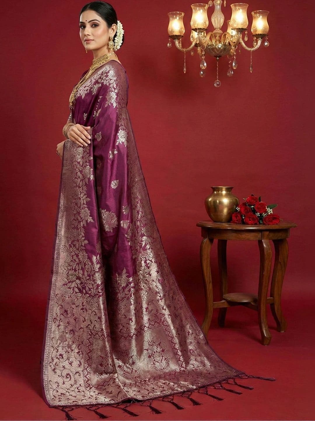 Mitera Woven Design Zari Silk Blend Banarasi Saree thumbnail 3
