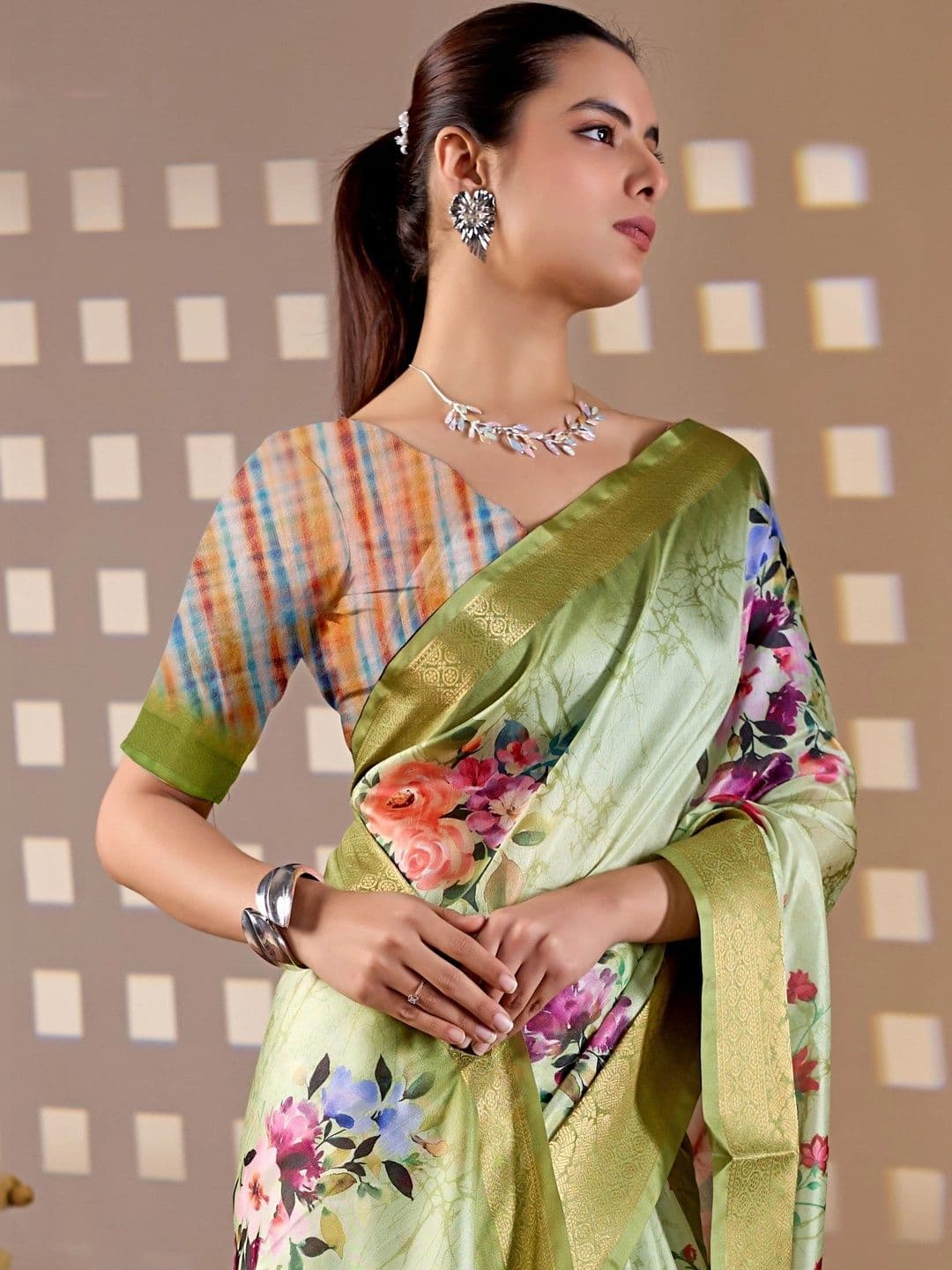 Moda Rapido Floral Zari Silk Blend Designer Saree thumbnail 7