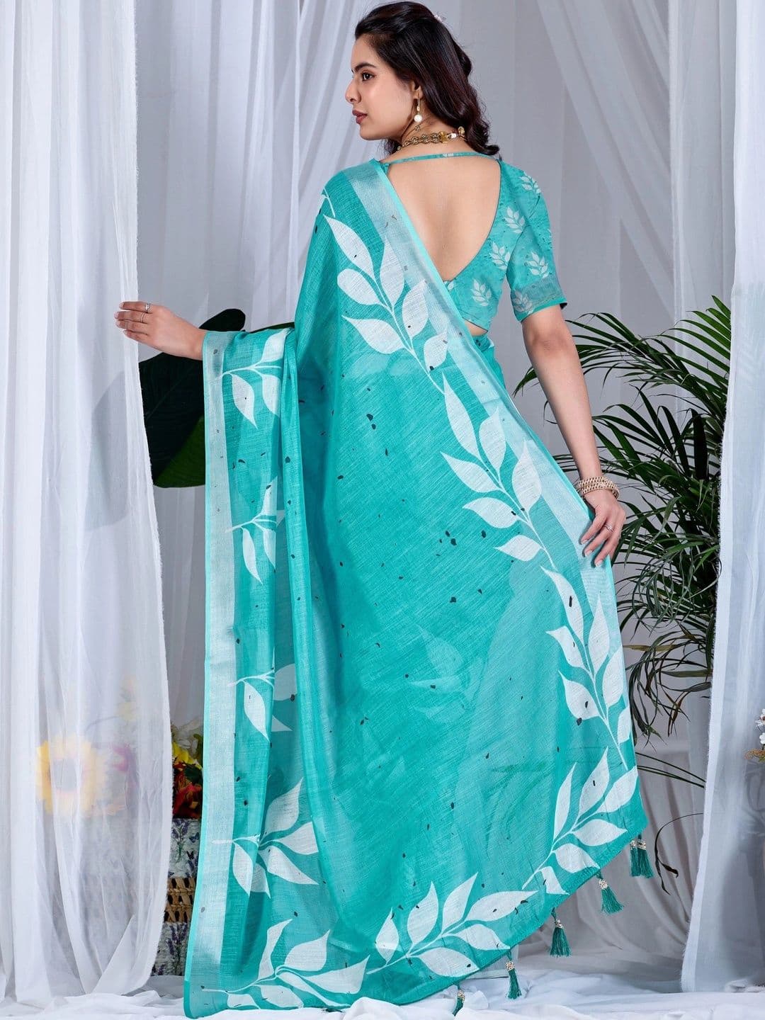 Moda Rapido Ethnic Motifs Zari Linen Blend Designer Saree thumbnail 7