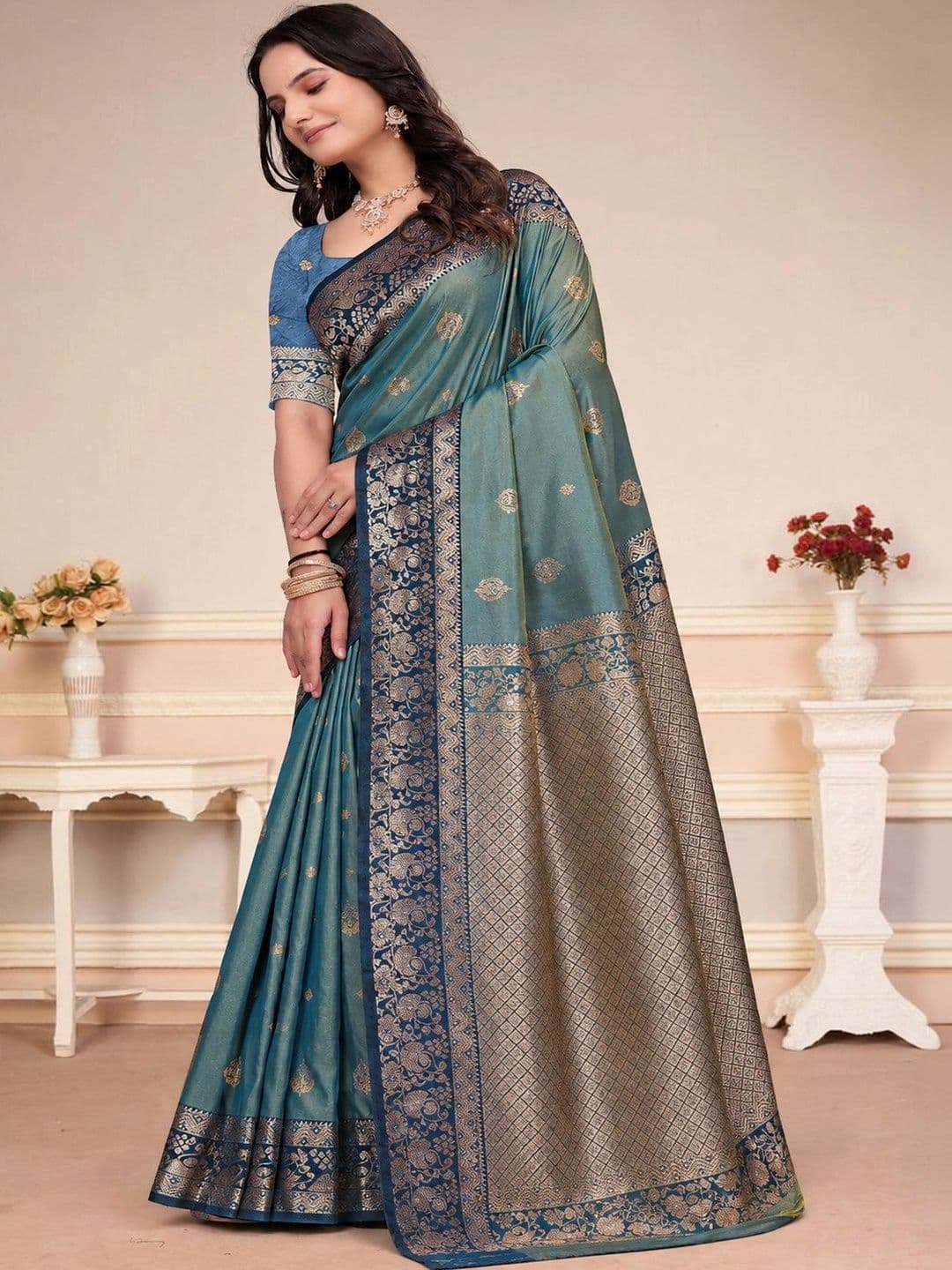 RANGREET Ethnic Motifs Zari Saree thumbnail 2