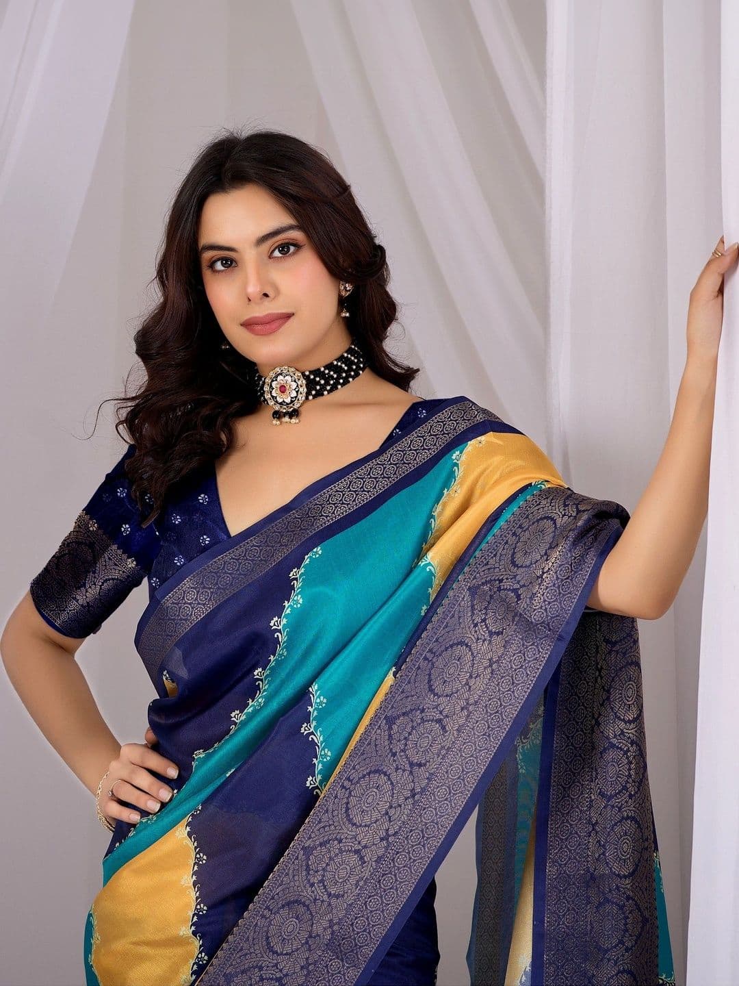 Moda Rapido Striped Zari Silk Blend Designer Saree thumbnail 5