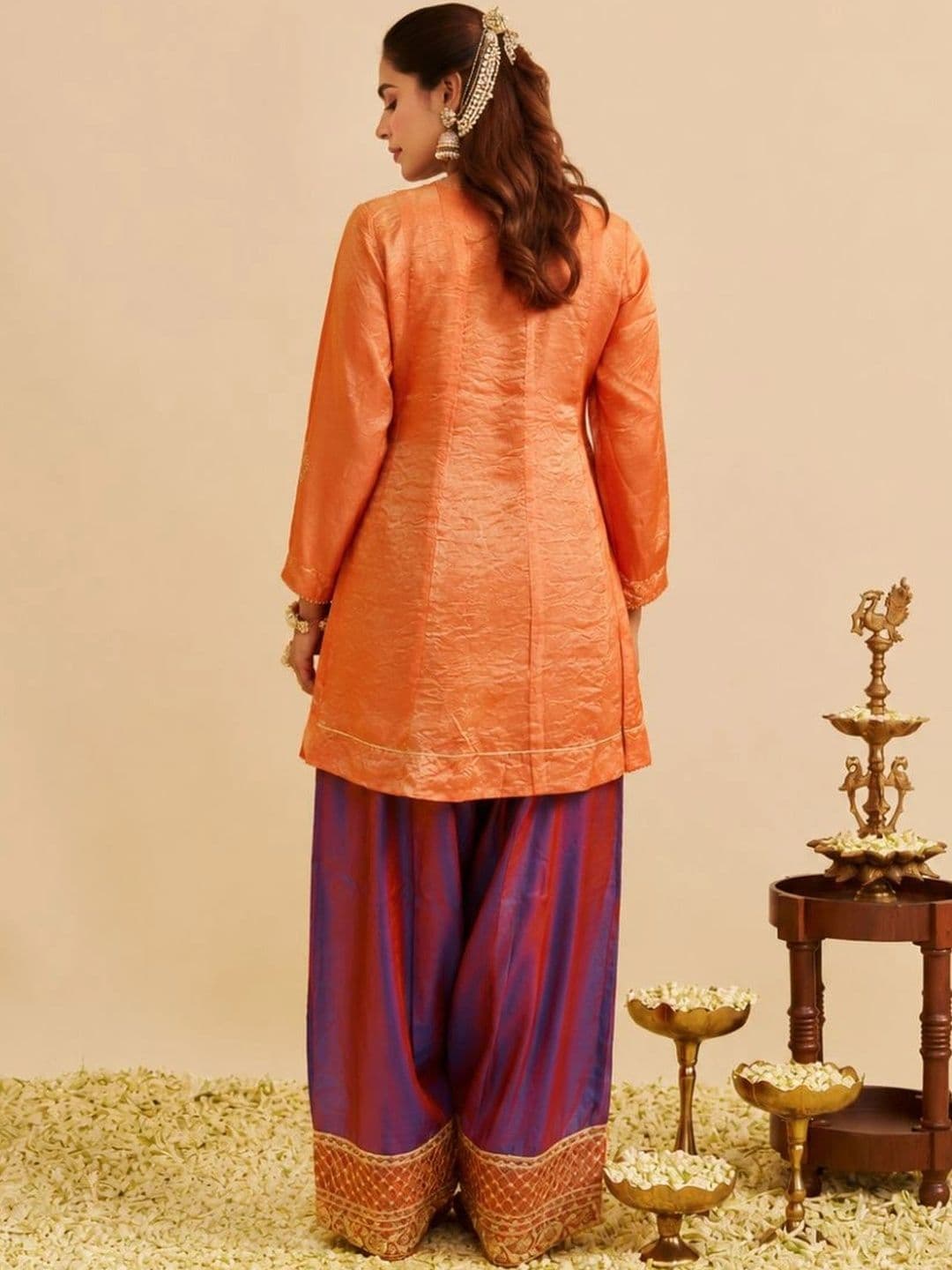 Colors  of Earth Colors of Earth Women Ethnic Motifs Embroidered Regular Thread Work Pure Silk Kurta with Patiala & With thumbnail 5