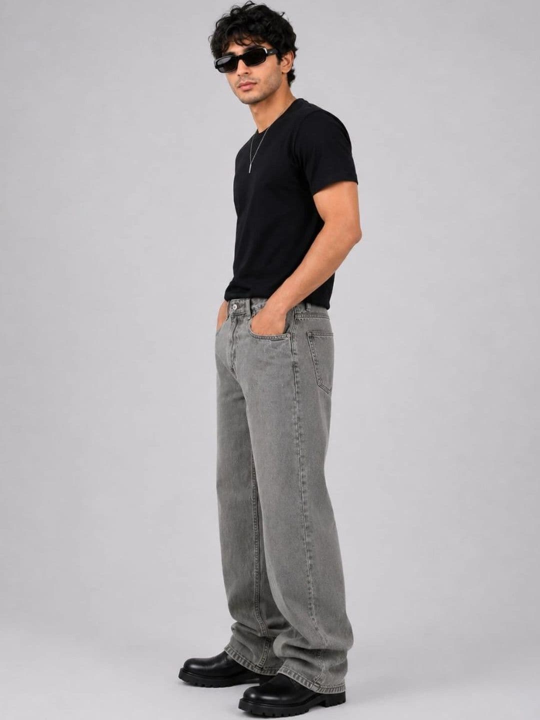 MQ Denim Men Straight Fit Mid-Rise Jeans thumbnail 6