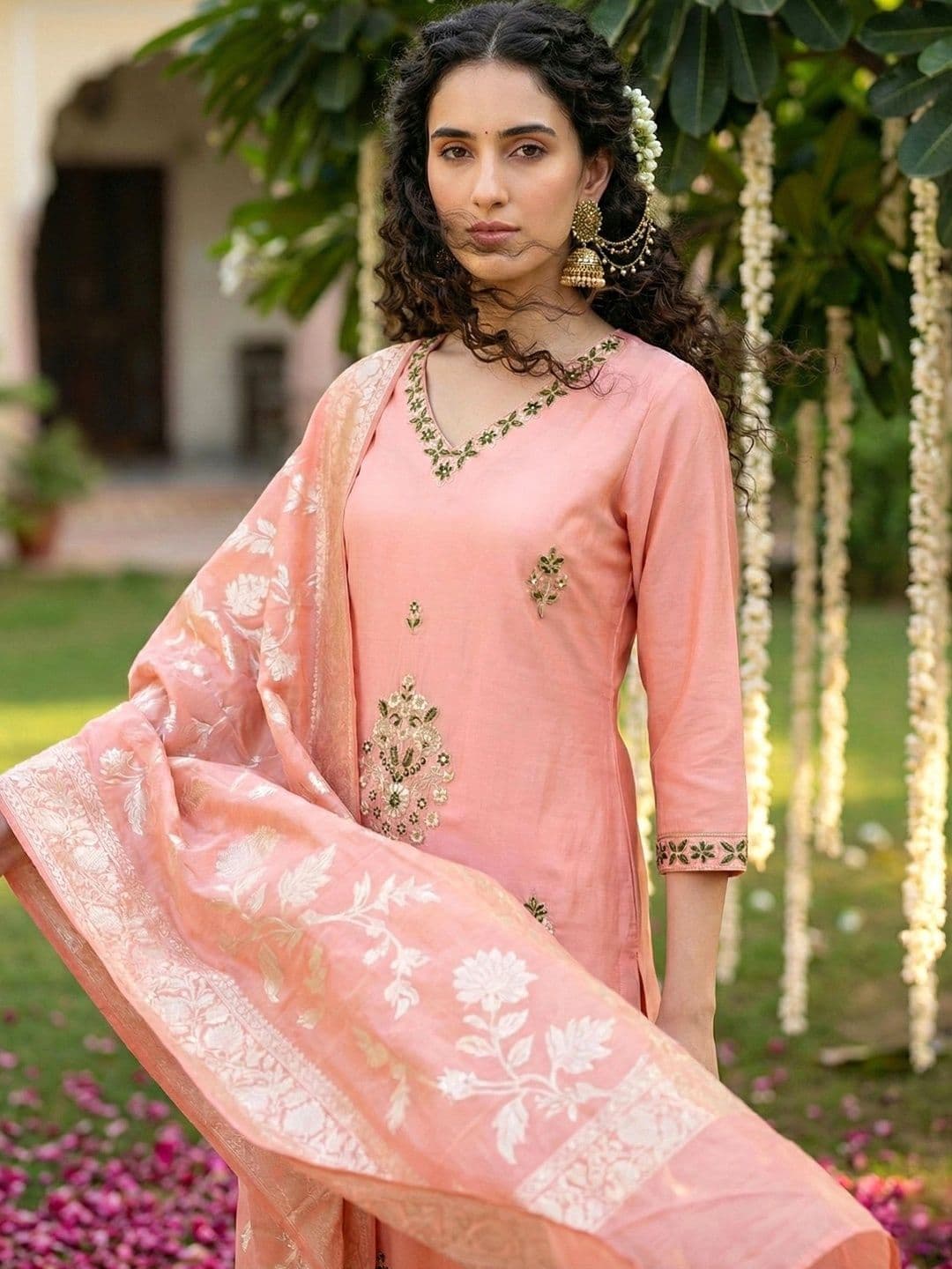 SHRI VANYA CREATION Women Ethnic Motifs Embroidered Regular Thread Work Chanderi Silk Kurta with Trousers & thumbnail 6
