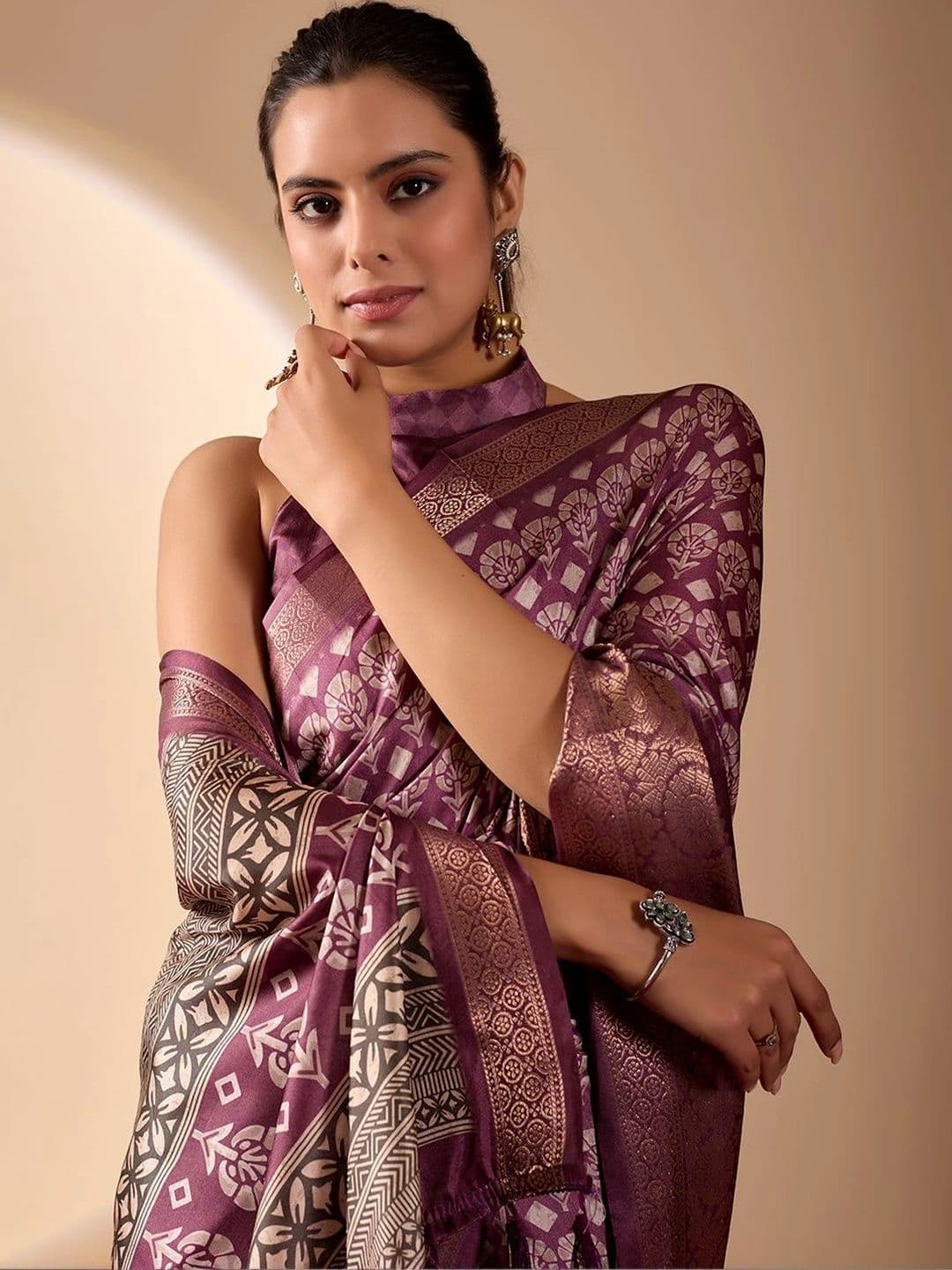 Moda Rapido Zari Silk Blend Designer Saree thumbnail 2