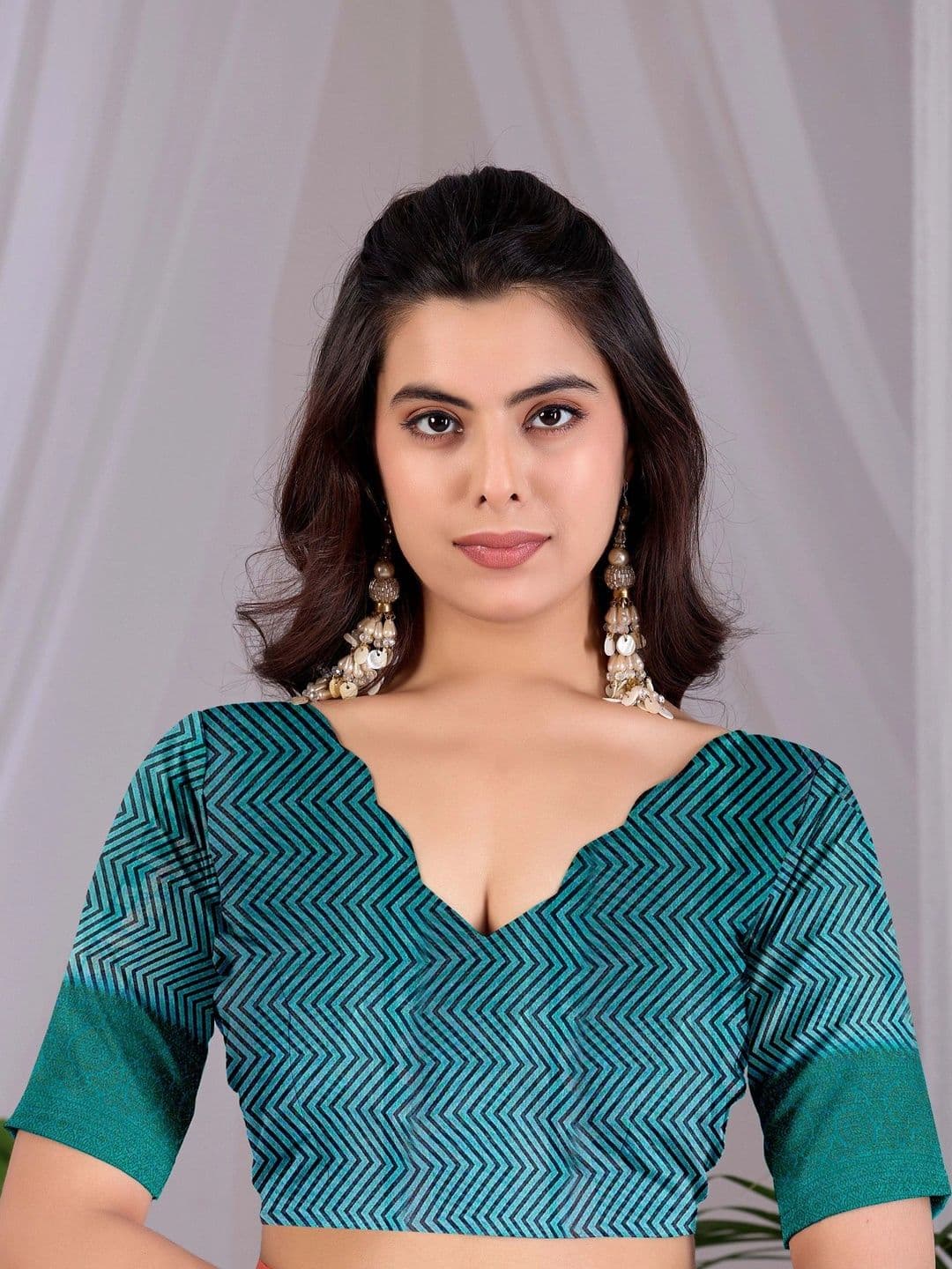 Moda Rapido Zari Silk Blend Designer Saree thumbnail 2
