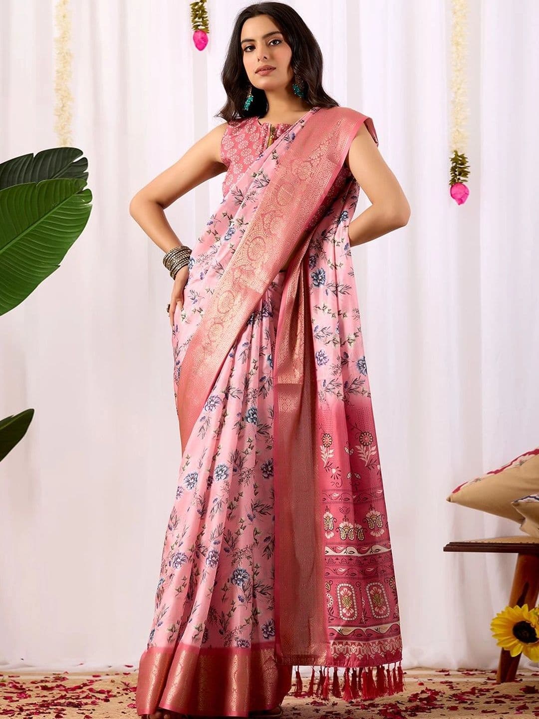 Moda Rapido Floral Zari Silk Blend Designer Saree thumbnail 4