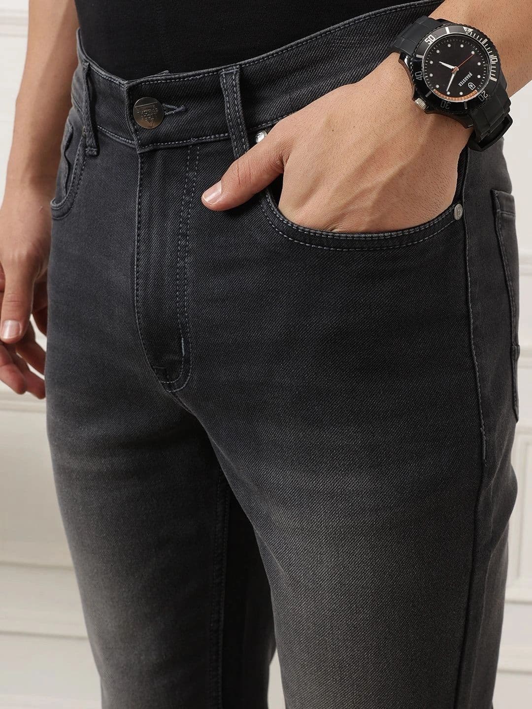 Thomas Scott Men Smart Straight Fit Mid-Rise Low Distress Stretchable Jeans thumbnail 5