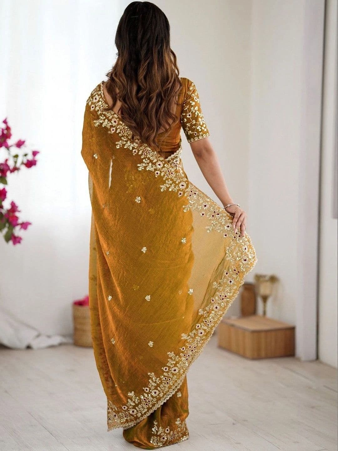 Fashorama Embellished Embroidered Silk Blend Designer Saree thumbnail 6