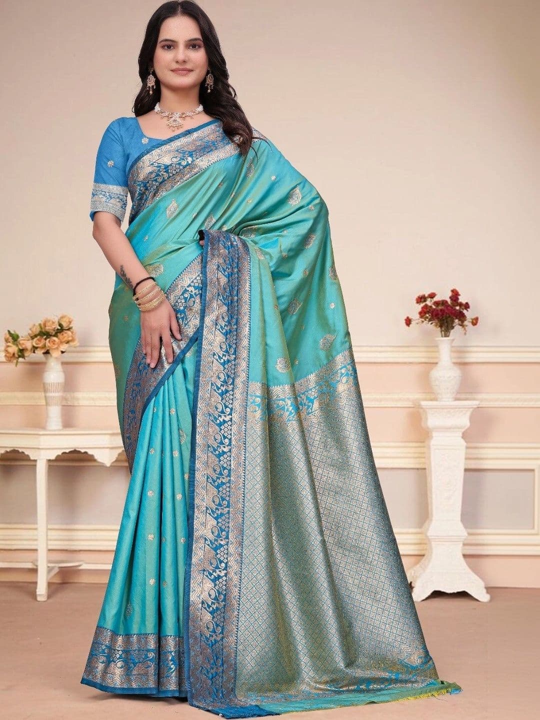 RANGREET Ethnic Motifs Zari Saree thumbnail 4