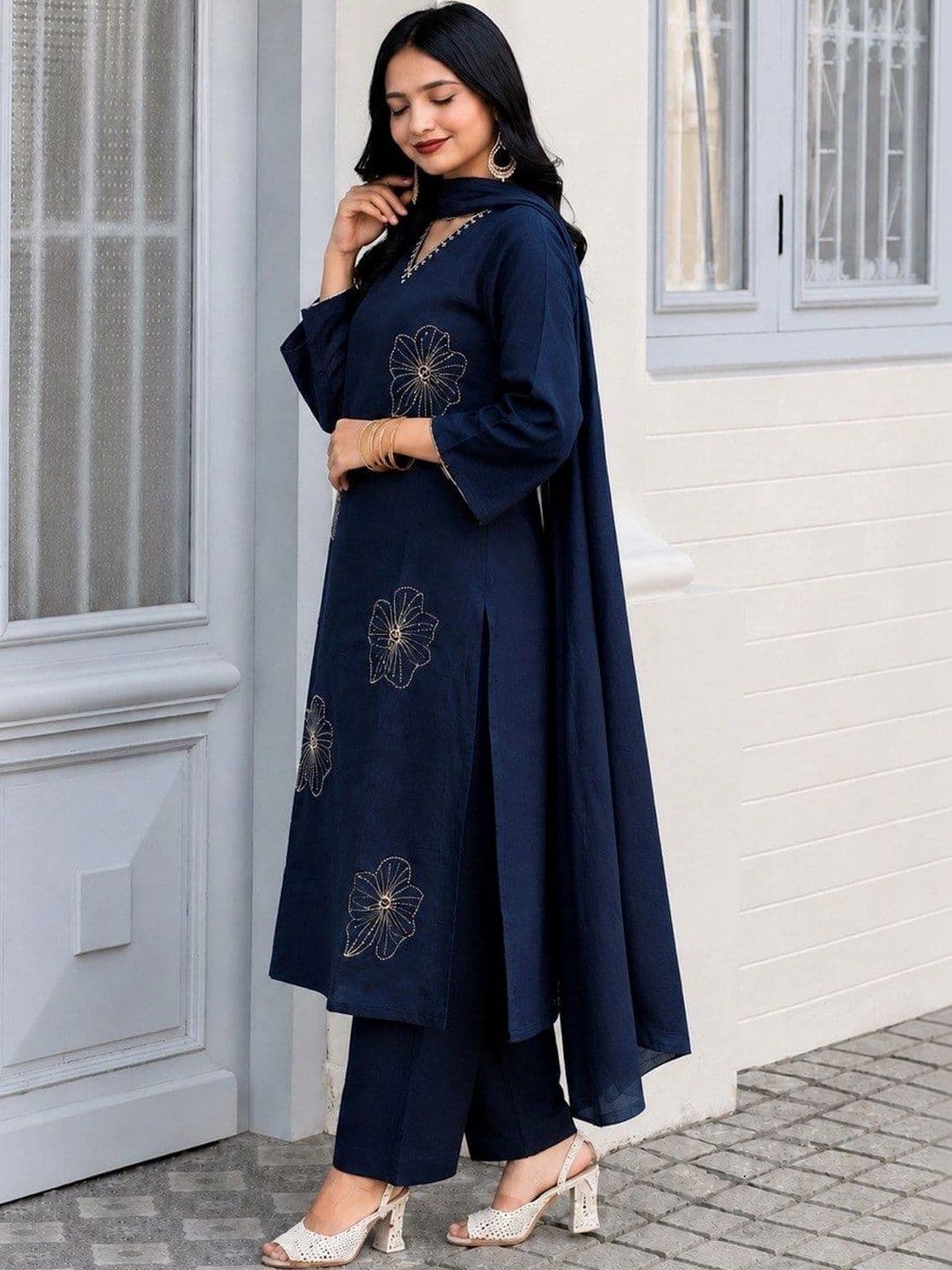 KALINI Women Ethnic Motifs Embroidered Regular Thread Work Silk Chiffon Kurta with Trousers & With Dupatta thumbnail 4