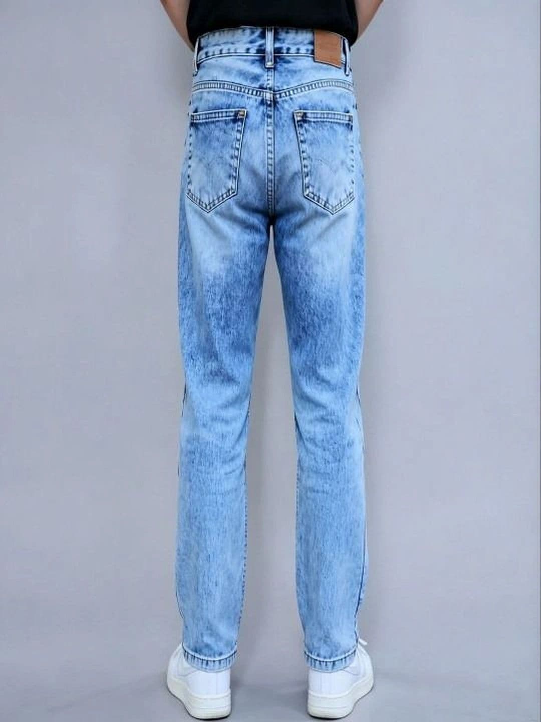 Moda Rapido Men Straight Fit Mid-Rise Light Fade Jeans thumbnail 4