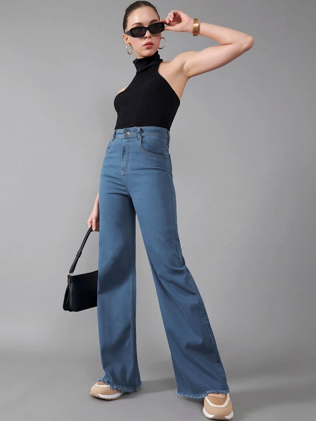 DOLCE CRUDO Women Wide Leg High-Rise Light Fade Cuffed Hem Stretchable Jeans thumbnail 5