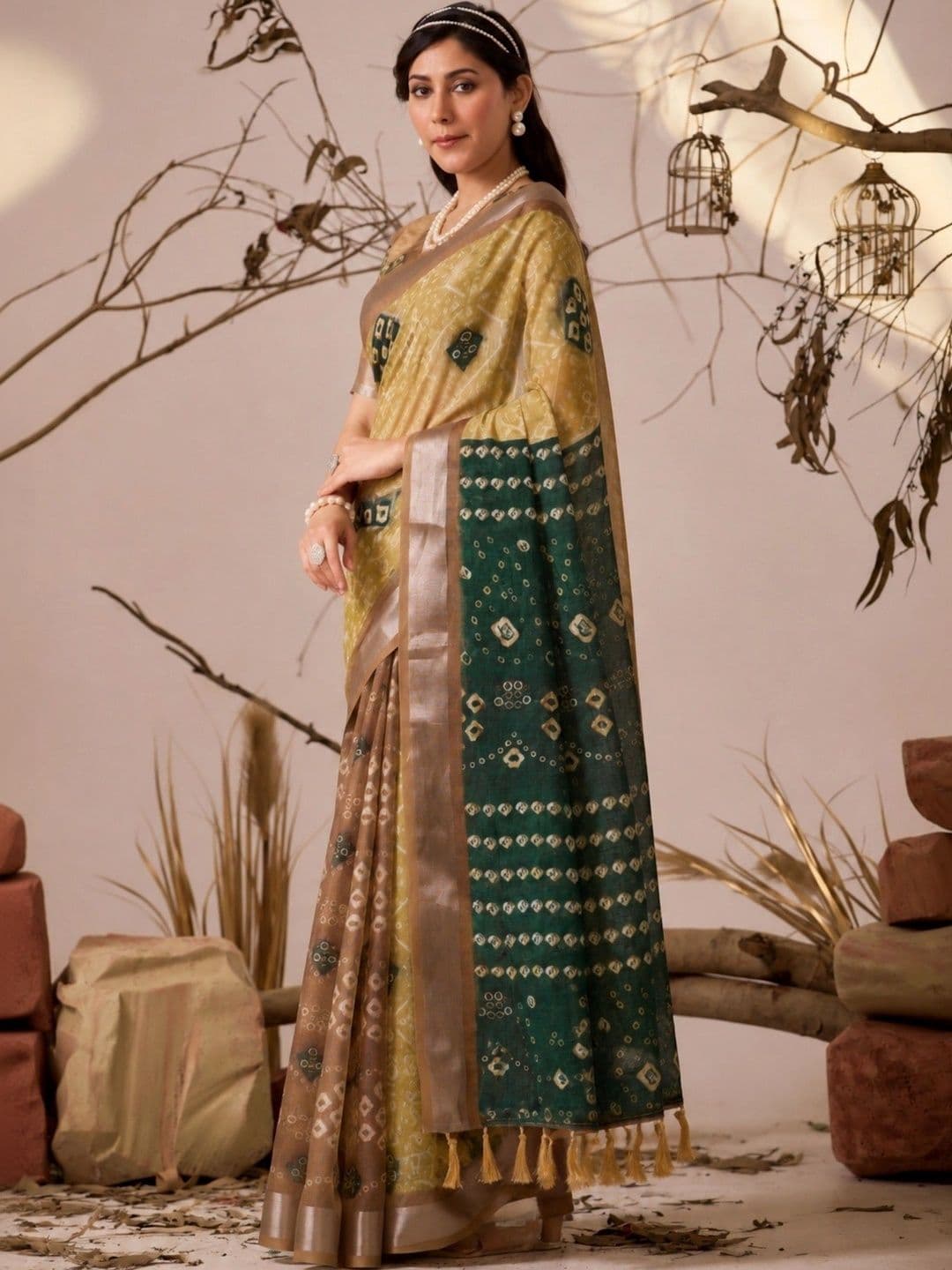Moda Rapido Bandhani Zari Linen Blend Designer Patola Saree thumbnail 2