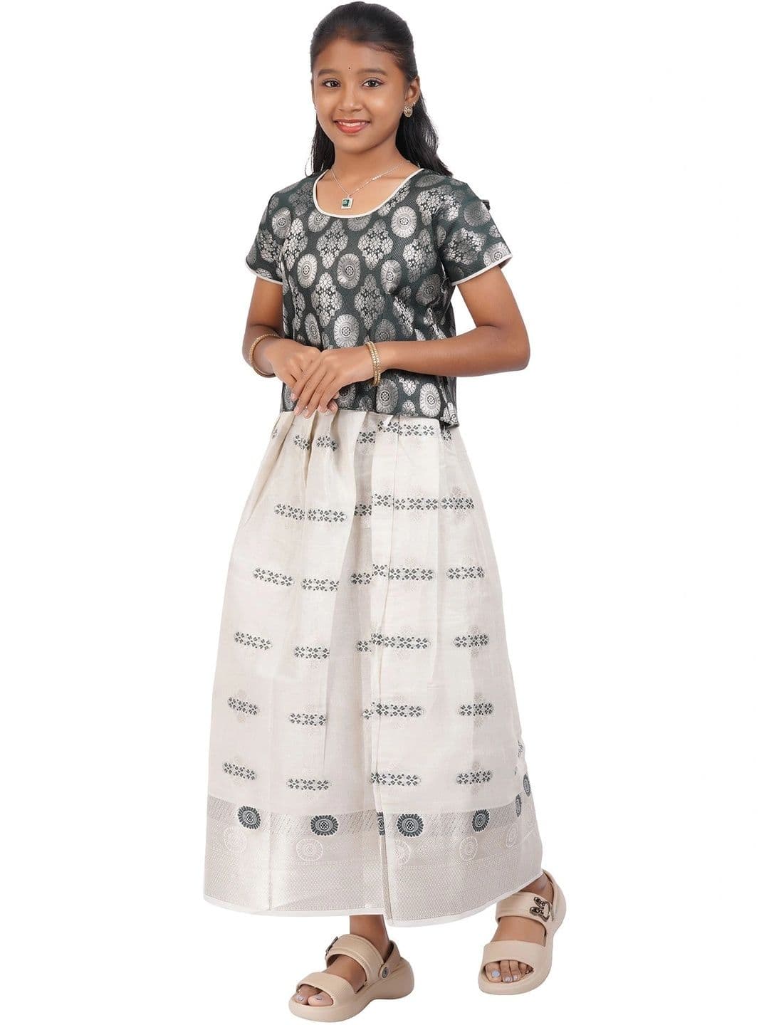 SKV ETHNIVERSE Girls Printed Ready to Wear Lehenga & Blouse - view 1