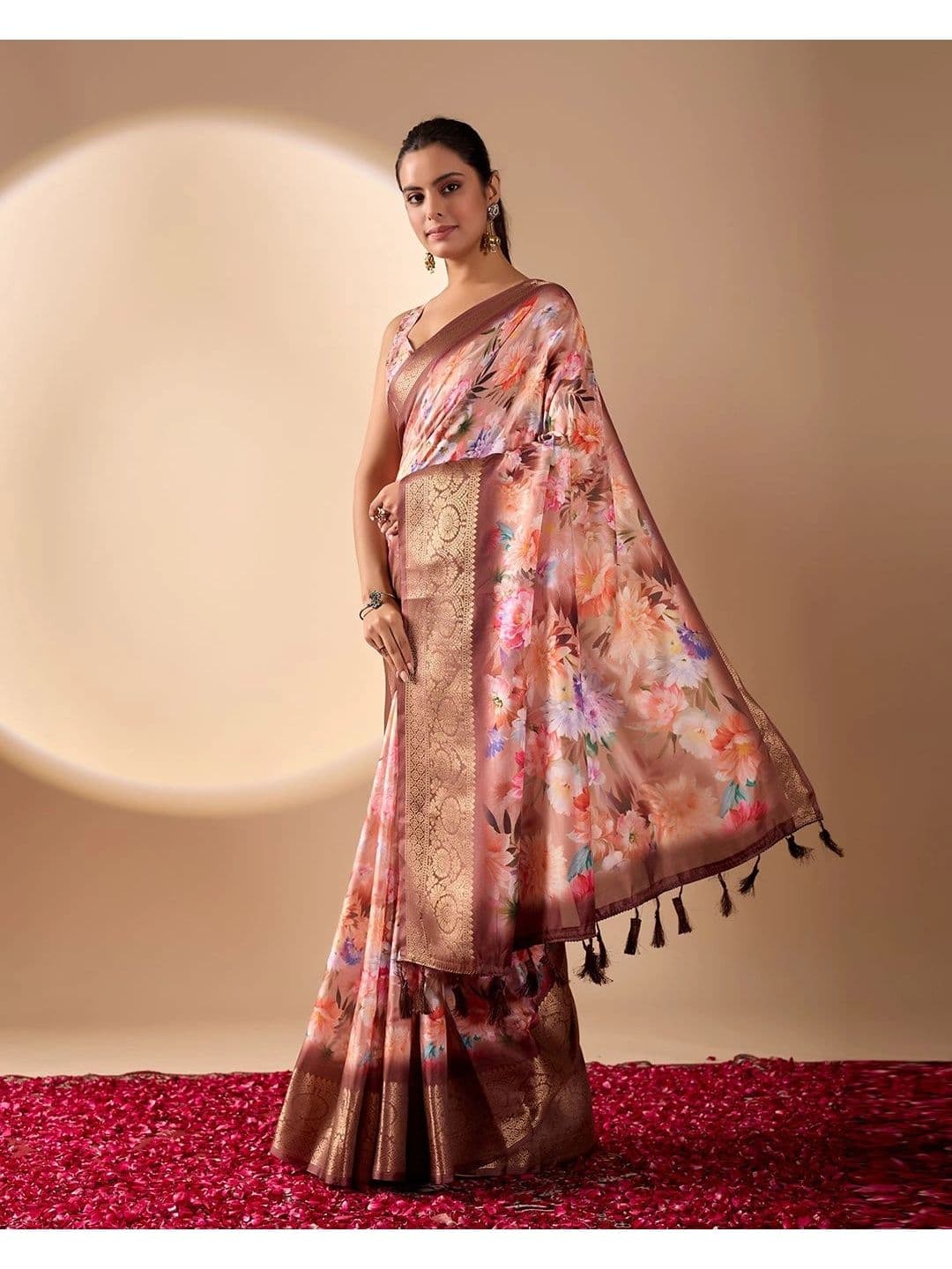 Moda Rapido Floral Zari Silk Blend Designer Saree thumbnail 4