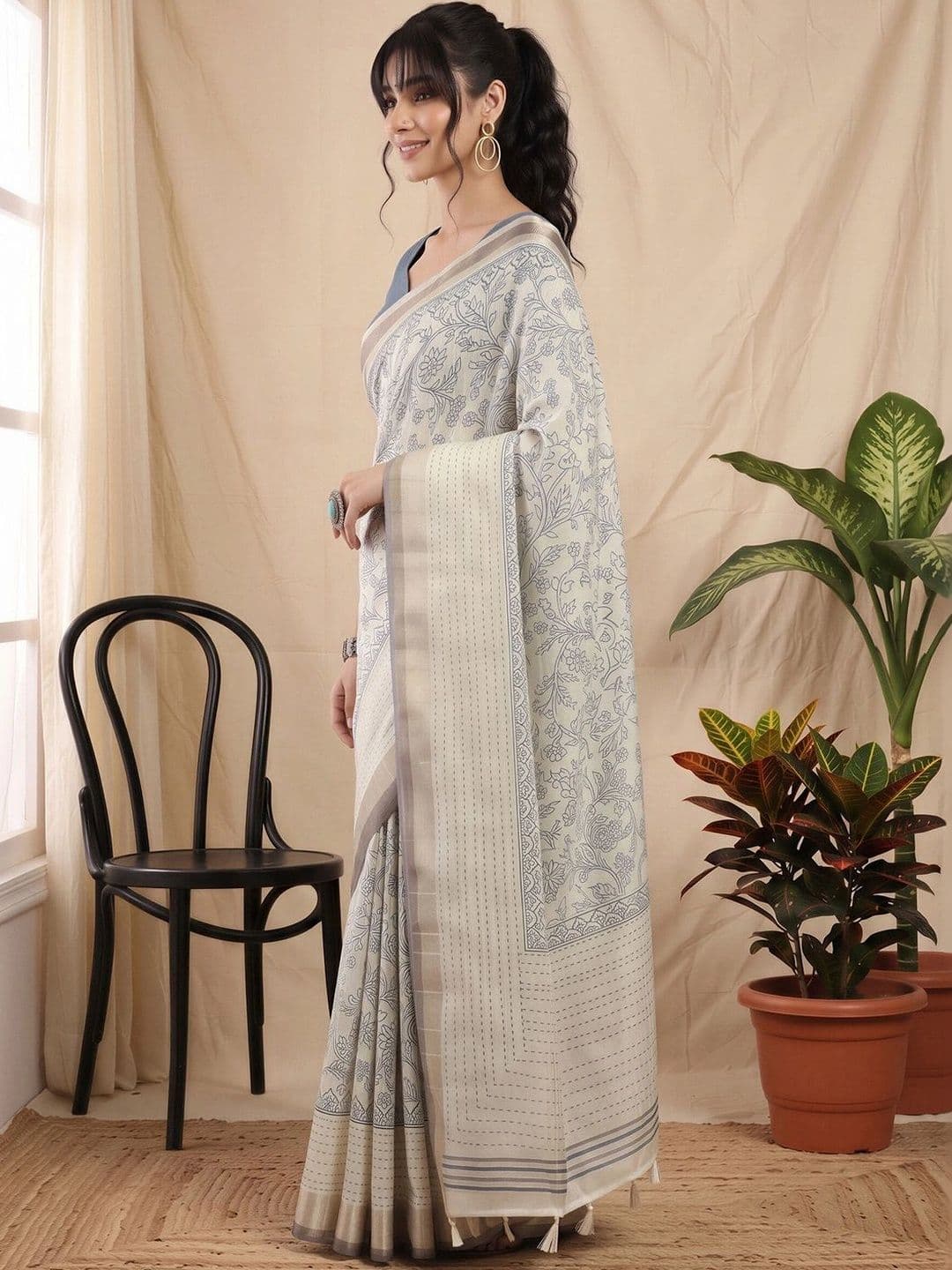 Anouk Embellished Silk Cotton Designer Chanderi Saree thumbnail 2