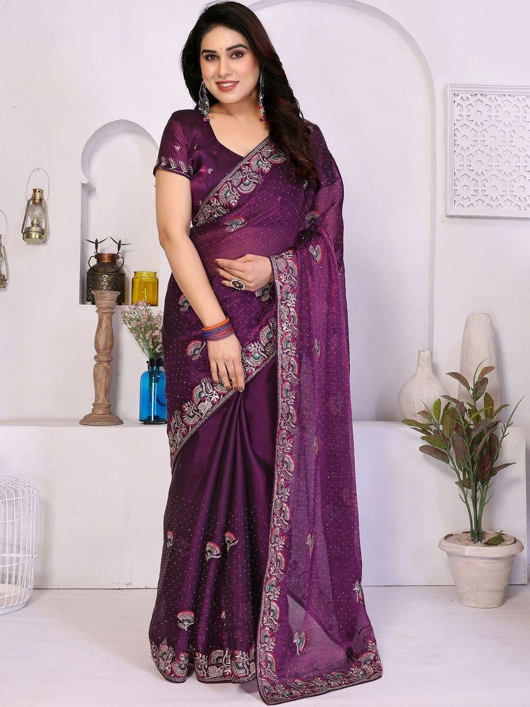 priyashi Paisley Embroidered Satin Heavy Work Saree thumbnail 5