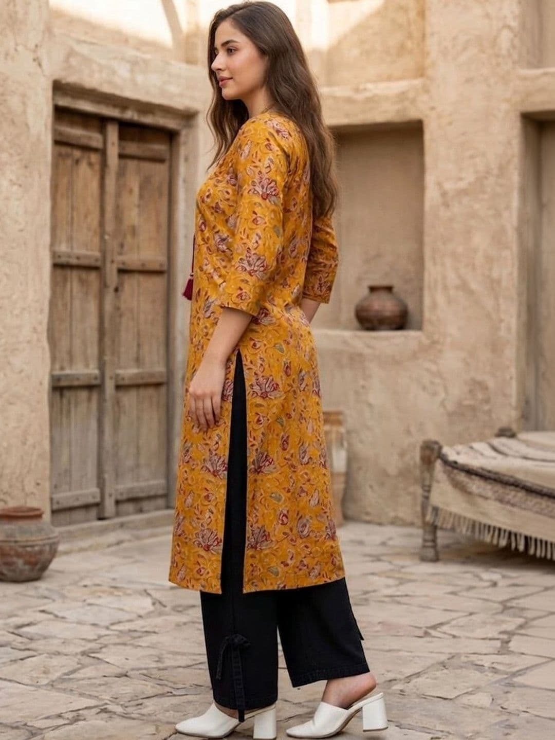 KALAMIR Women Floral Printed Floral Kurta thumbnail 5